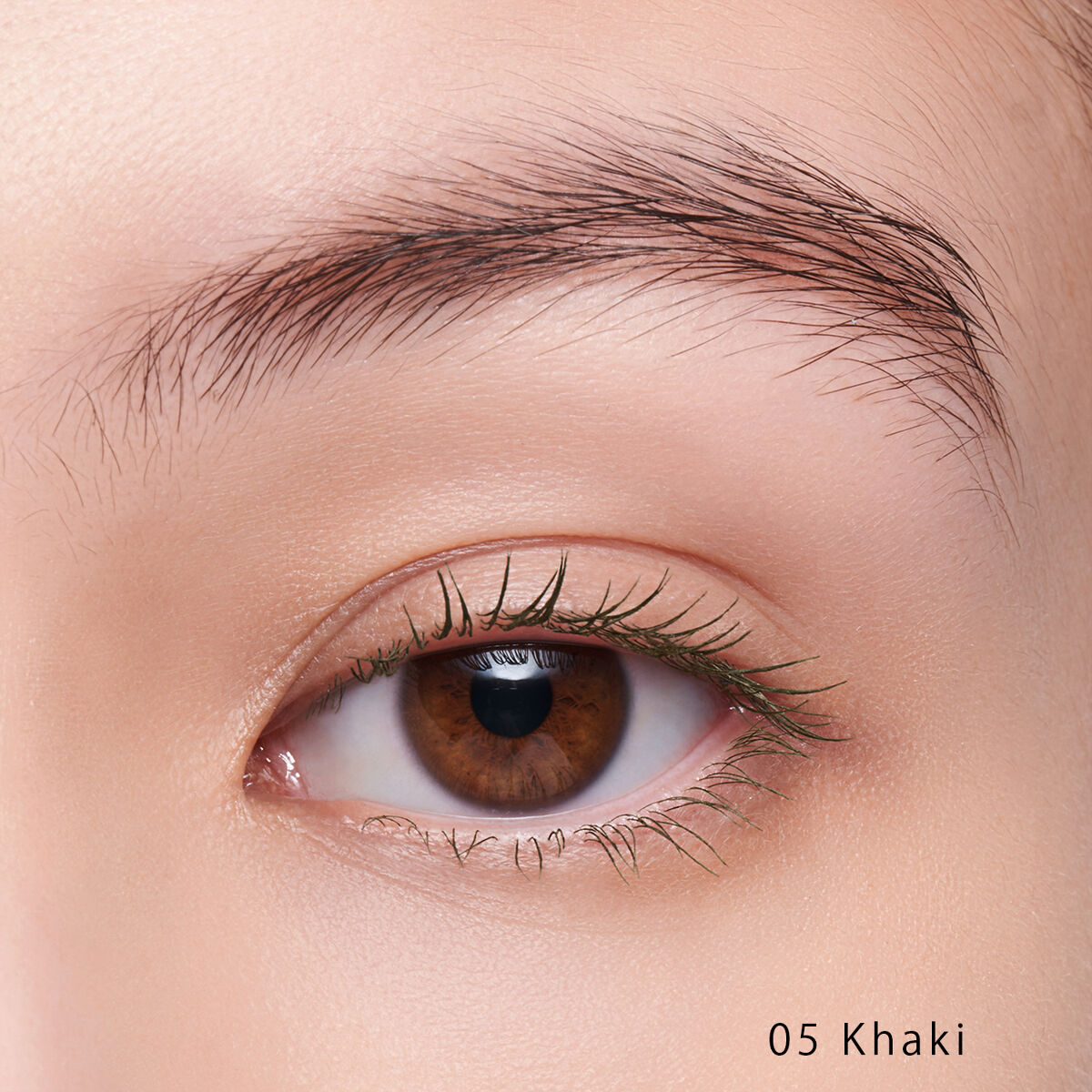ディファイニング マスカラ 05 Khaki
