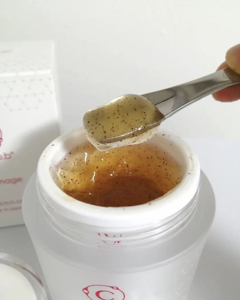 lili on LIPS 「『セルルフェイスゴマージュ』スクラブ洗顔料です110g天然由来..」(6枚目)