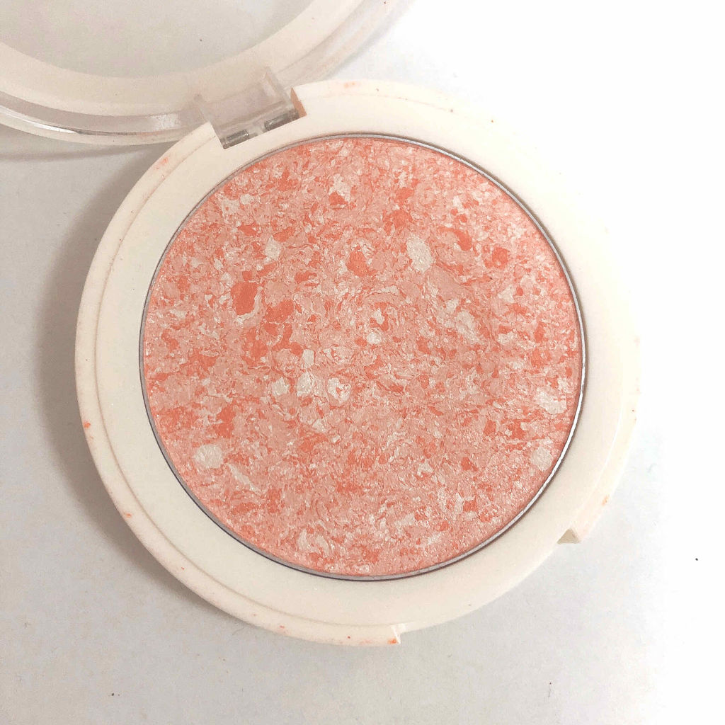 the SAEM eco soul カーニバルブラッシュのクチコミ「友達から韓国旅行のお土産にチークをもらいました⭐️

THE SAME  ECOSOULのカー.....」（2枚目）