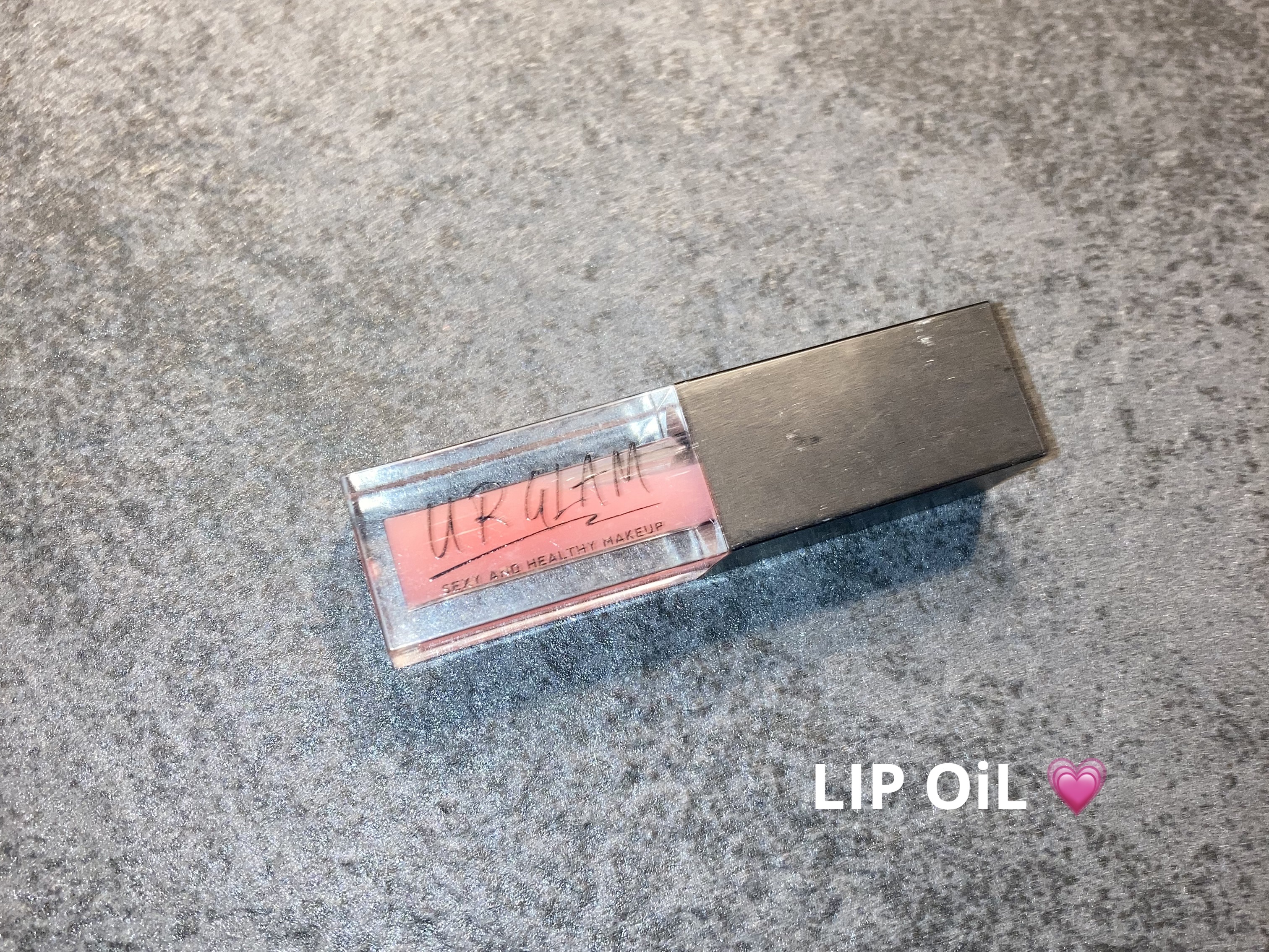 UR GLAM　LIP OIL/U R GLAM/リップグロスを使ったクチコミ（1枚目）