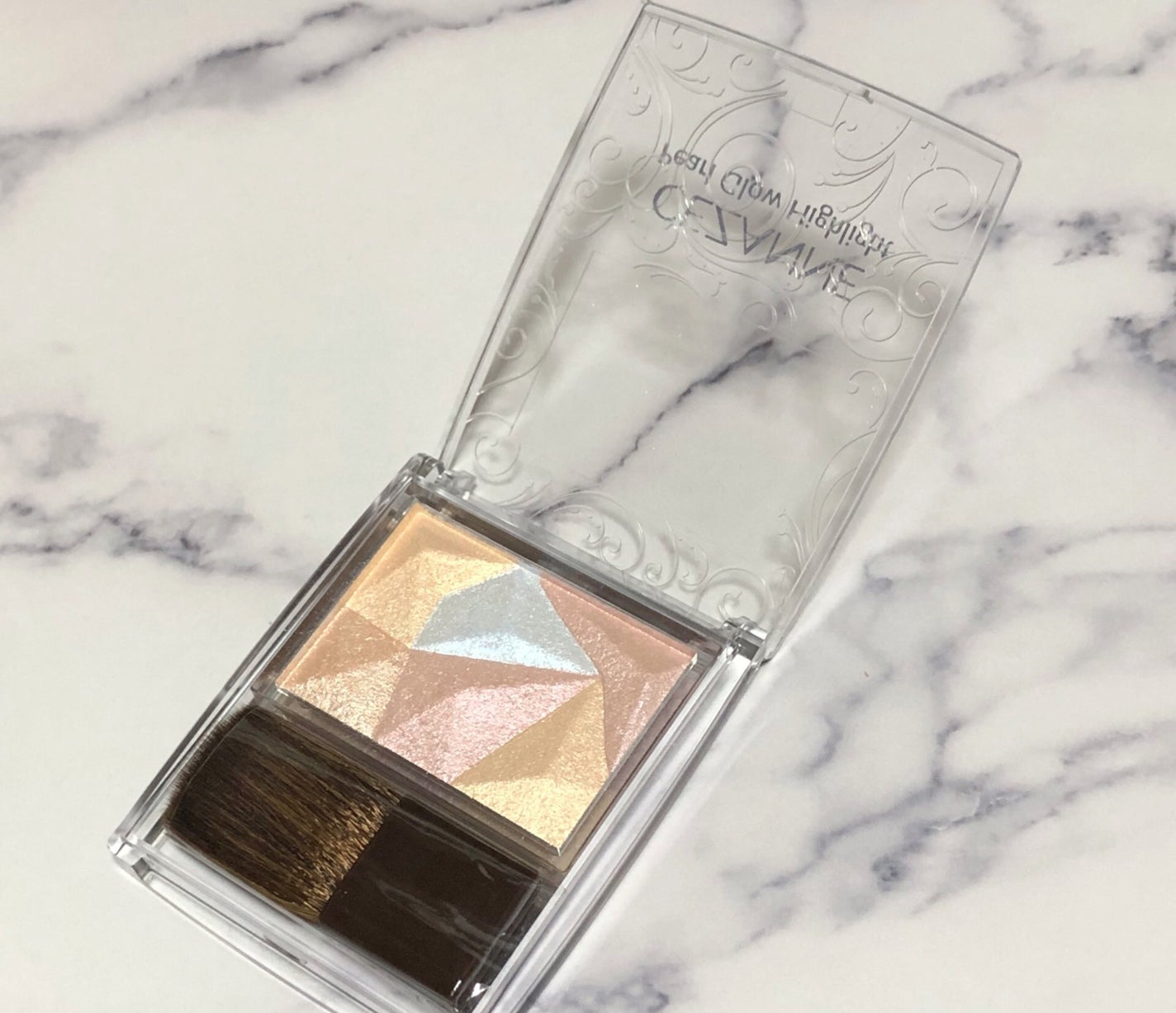 パールグロウハイライト/CEZANNE/ハイライト・シェーディングを使ったクチコミ(1枚目)