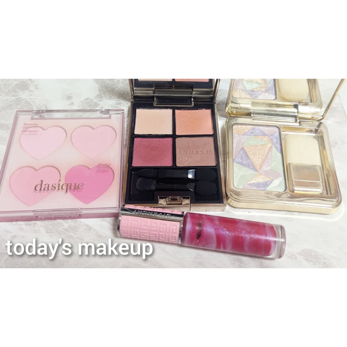 ル・レオスールデクラ /クレ・ド・ポー ボーテ/パウダーハイライトを使ったクチコミ（1枚目）