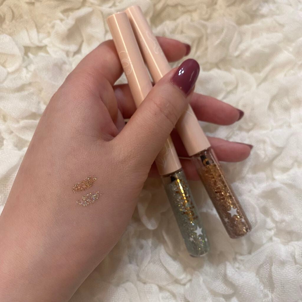 グリッター イルミネーションライナー R/CipiCipi/リキッドアイライナーを使ったクチコミ(2枚目)