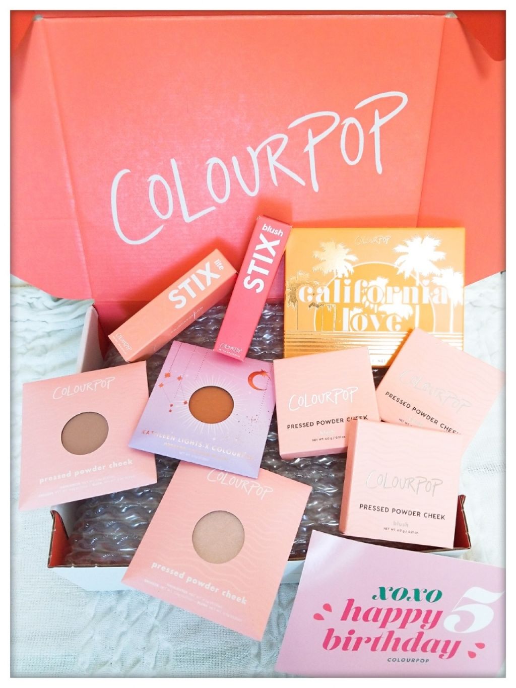 プレストパウダーハイライター/ColourPop/パウダーハイライトを使ったクチコミ(4枚目)