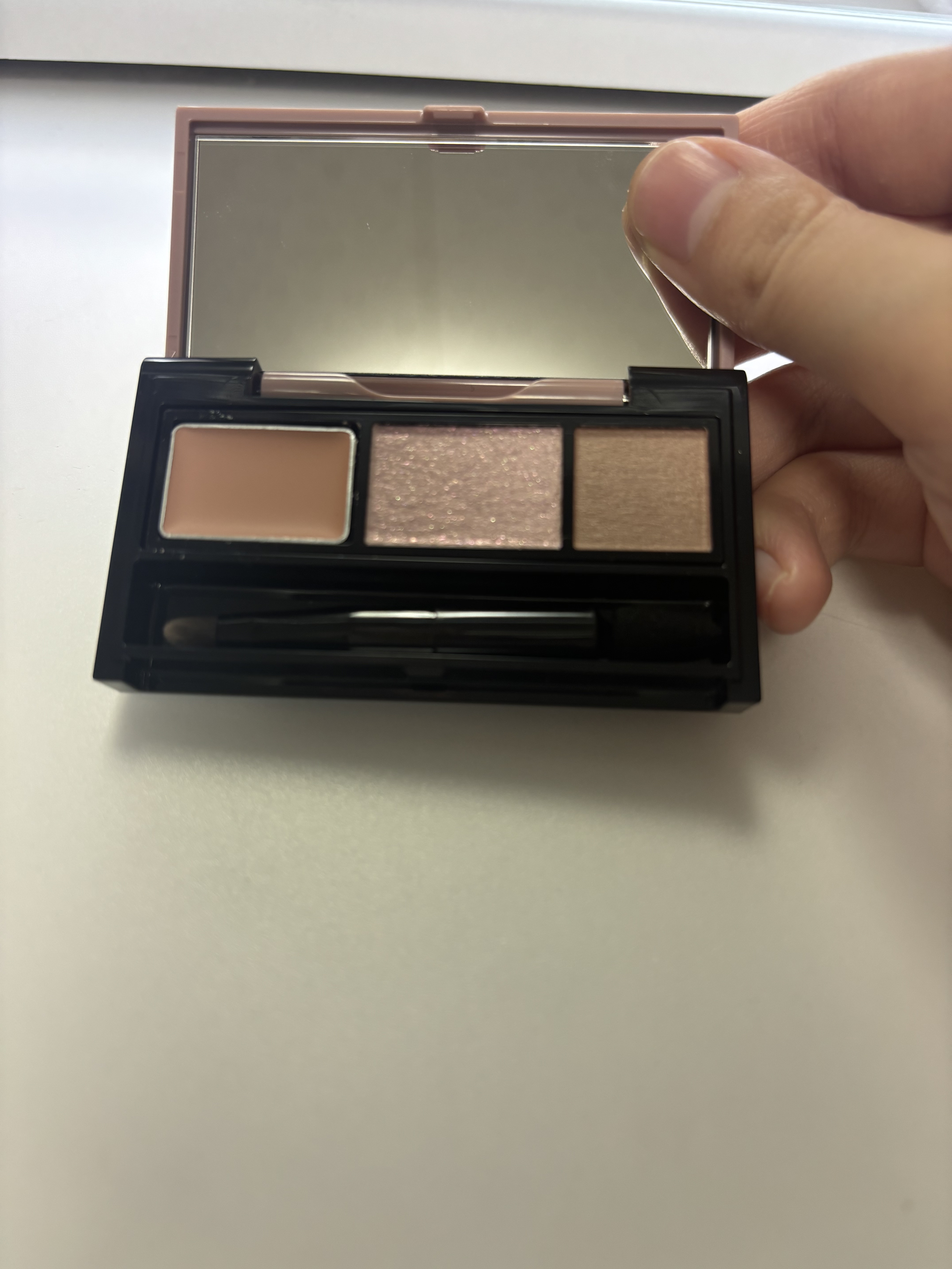 アンダーアイファインダー/KATE/パレットコンシーラーを使ったクチコミ（1枚目）