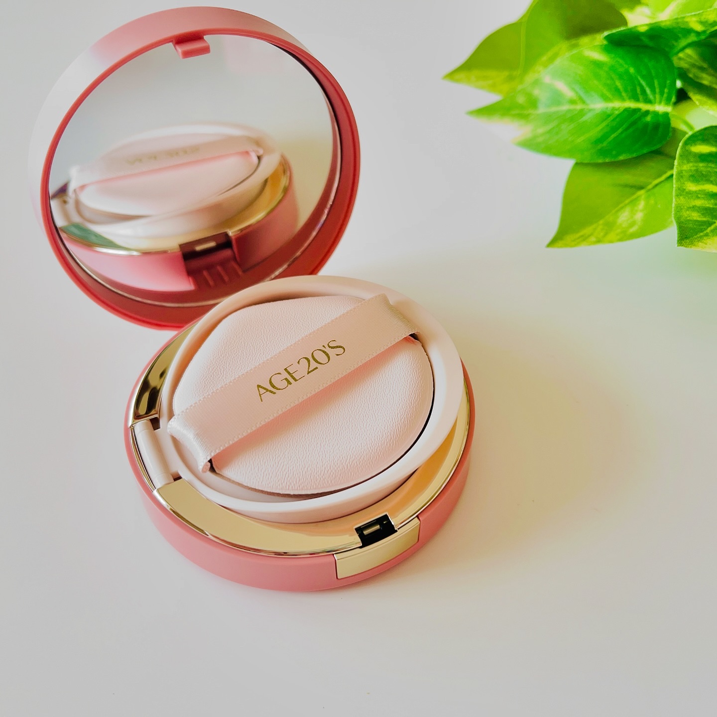 ヴェールヌーディ エッセンスパクトグロウ/AGE20’s/クリーム・エマルジョンファンデーションを使ったクチコミ（1枚目）