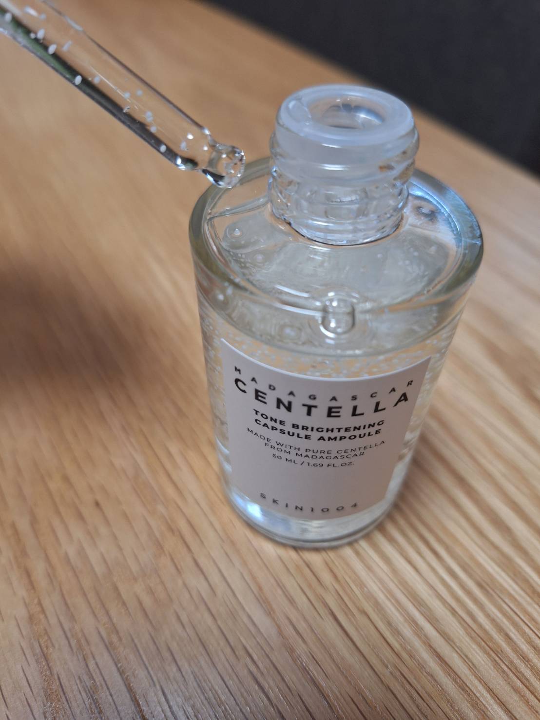 トーンブライトニング カプセルアンプル/SKIN1004/美容液を使ったクチコミ（2枚目）