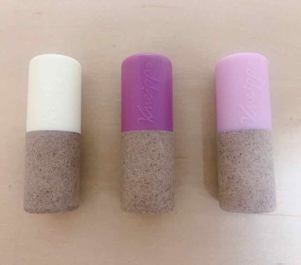 オーガニック リップバーム スイートアーモンドの香り/クナイプ/リップケアを使ったクチコミ（2枚目）