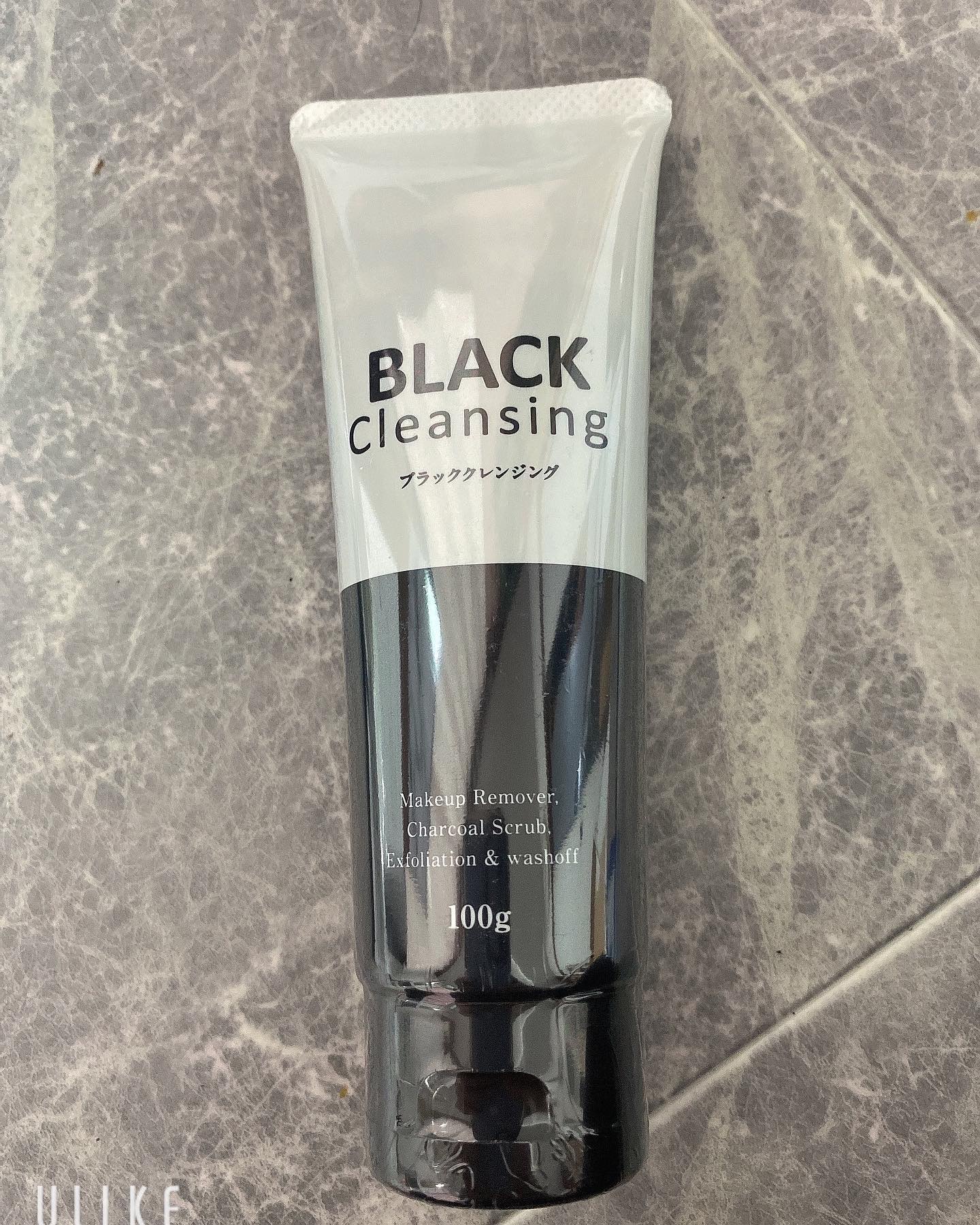 🧴ブラッククレンジング🧴

✨毛穴の汚れが取れてピーリング効果のある
炭か泥のパックがないかな〜ってAmazonとかで
見ていました✨
　　　　↓

✨こちら購入しました💁‍♀️✨

１本で、4役の機能を、持つクレンジングバーム
　【