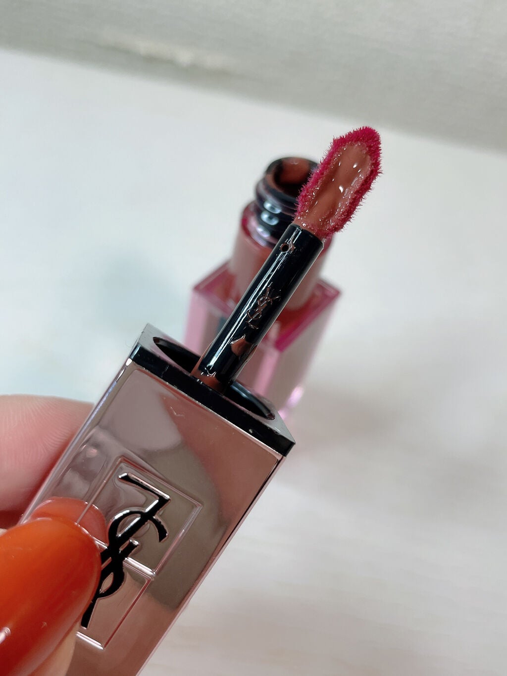 ルージュ ピュールクチュール ヴェルニ ウォーターグロウ/YVES SAINT LAURENT BEAUTE/口紅を使ったクチコミ(2枚目)