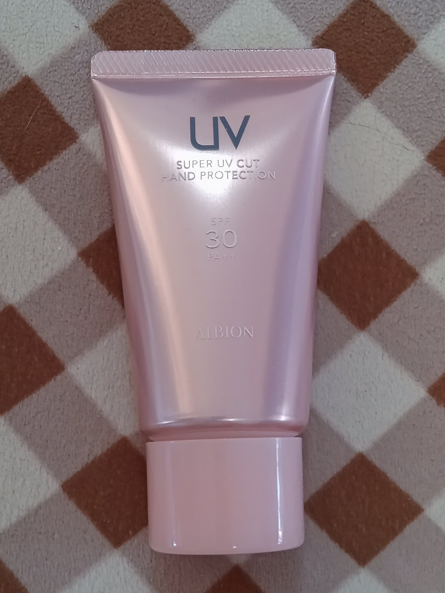 駄女神アクア on LIPS 「長らく愛用しているALBIONさんのハンド用日焼け止めクリーム..」(4枚目)