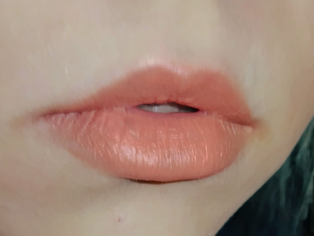 パウダー キス ベルベット ブラー スリム リップスティック マル イット オーバー/M・A・C/口紅を使ったクチコミ（3枚目）