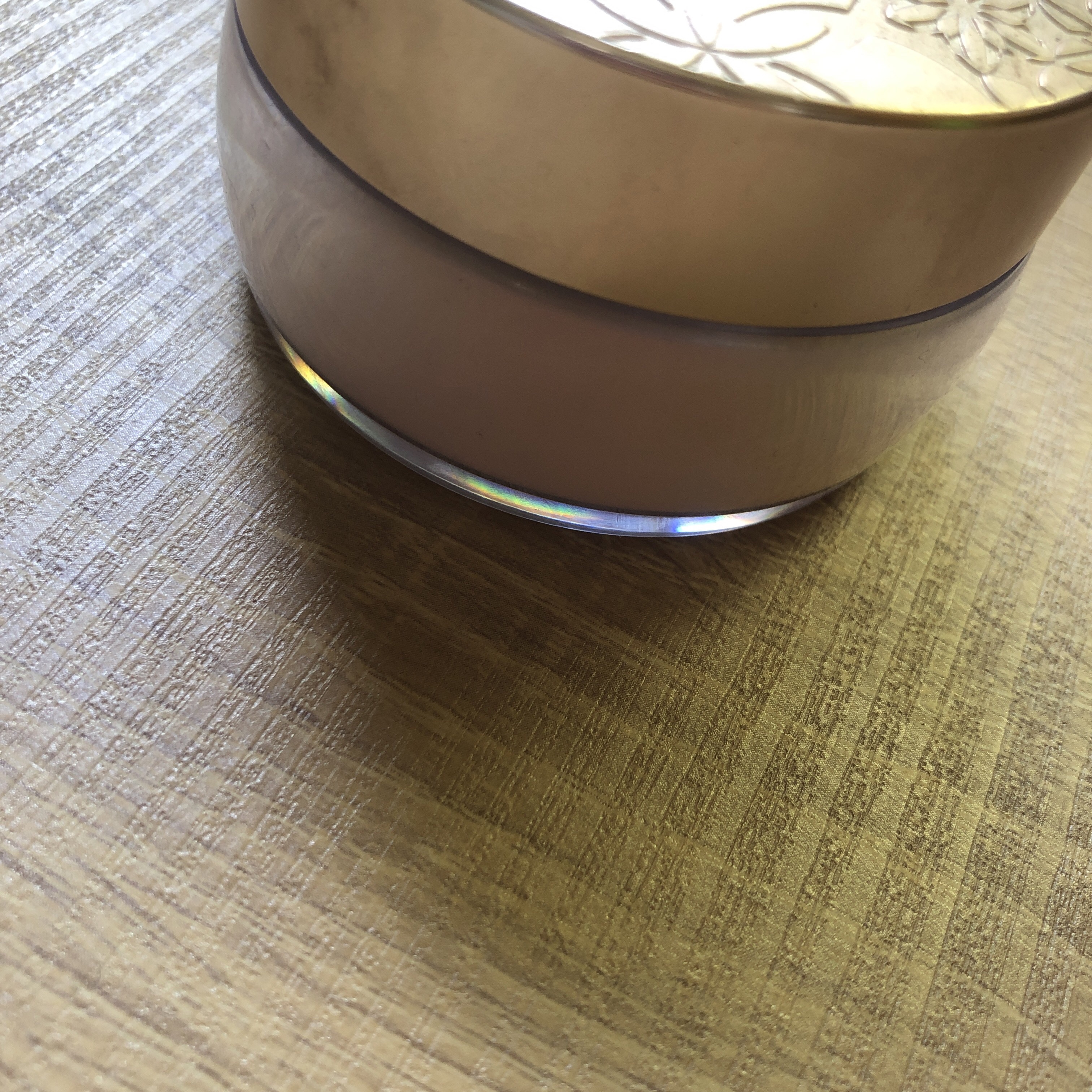 フェイスパウダー 80 glow pink/DECORTÉ/ルースパウダーを使ったクチコミ（2枚目）