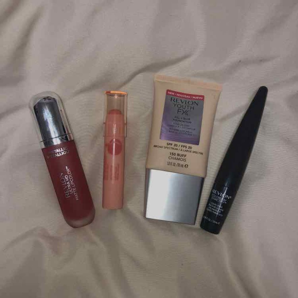 ユース エフエックス フィル＋ブラー ファンデーション/REVLON/クリーム・エマルジョンファンデーションを使ったクチコミ（1枚目）