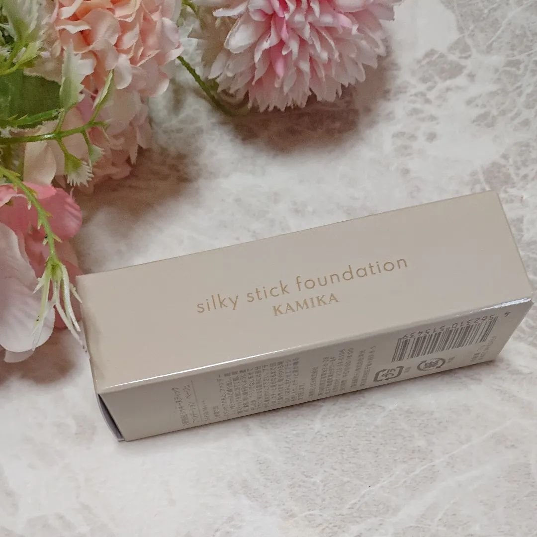 シルキースティックファンデーション ベージュ/KAMIKA/その他ファンデーションを使ったクチコミ（2枚目）