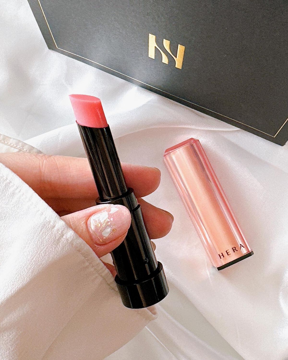 センシュアル ヌードバーム 112 BORN FREE/HERA/リップバームを使ったクチコミ（3枚目）