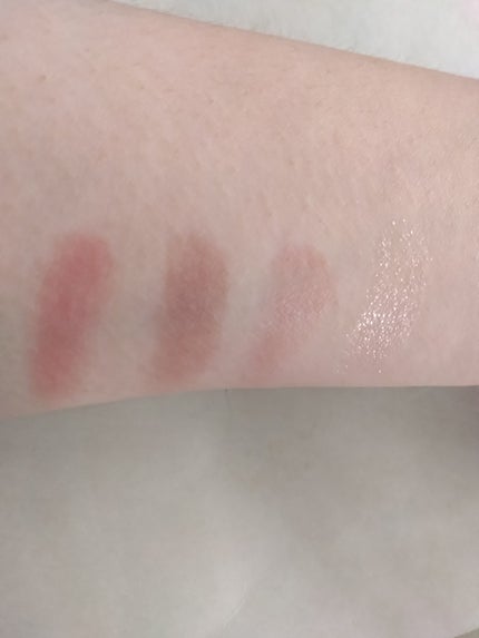 プラチナム 顔色アップ エッセンスルージュ/エルシア/口紅を使ったクチコミ(3枚目)