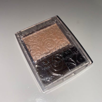 パールグロウハイライト/CEZANNE/パウダーハイライトを使ったクチコミ(1枚目)