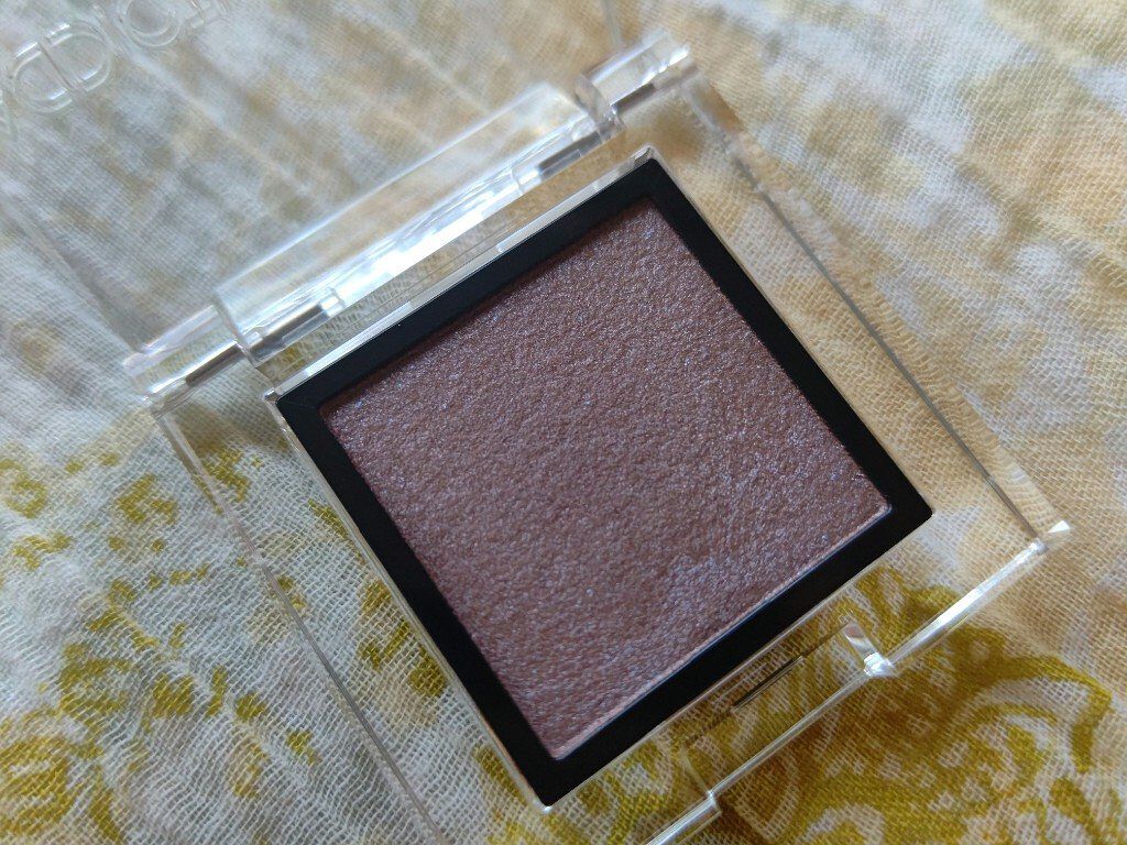 アディクション ザ アイシャドウ パール 102P Dizzy Spell/ADDICTION/単色アイシャドウを使ったクチコミ（1枚目）