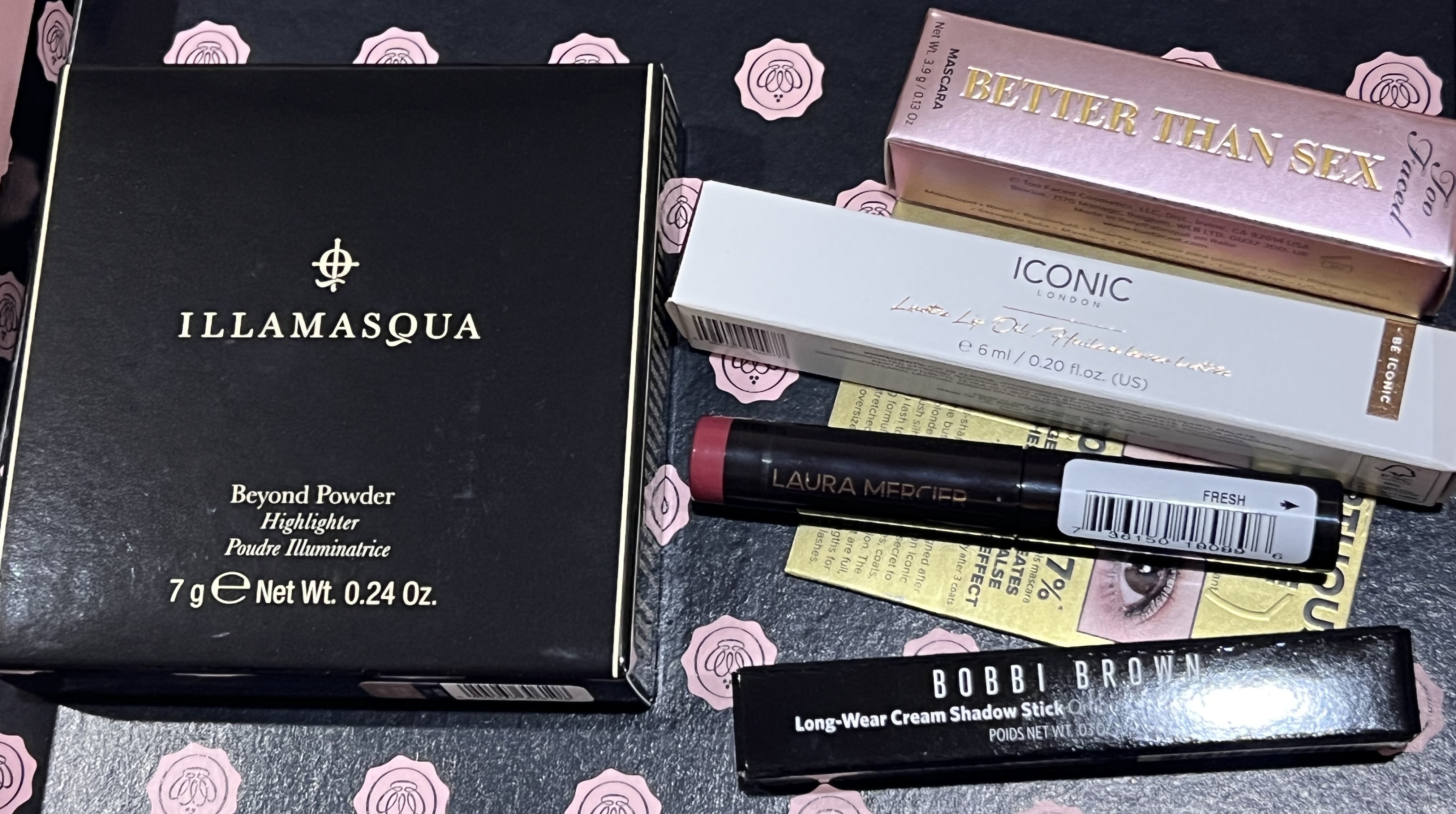 beyond powder/Illamasqua/パウダーハイライトを使ったクチコミ（2枚目）