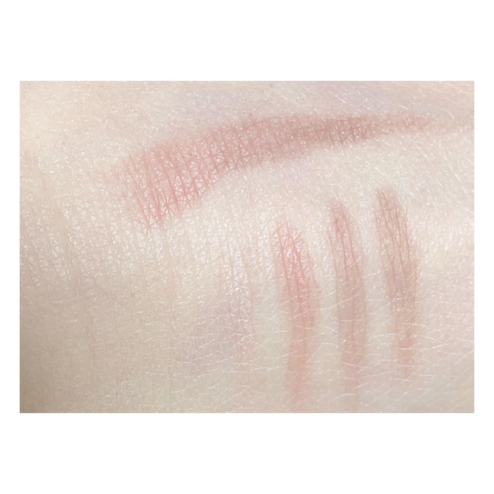 カラーエディットパウダーブロウ/excel/パウダーアイブロウを使ったクチコミ（3枚目）