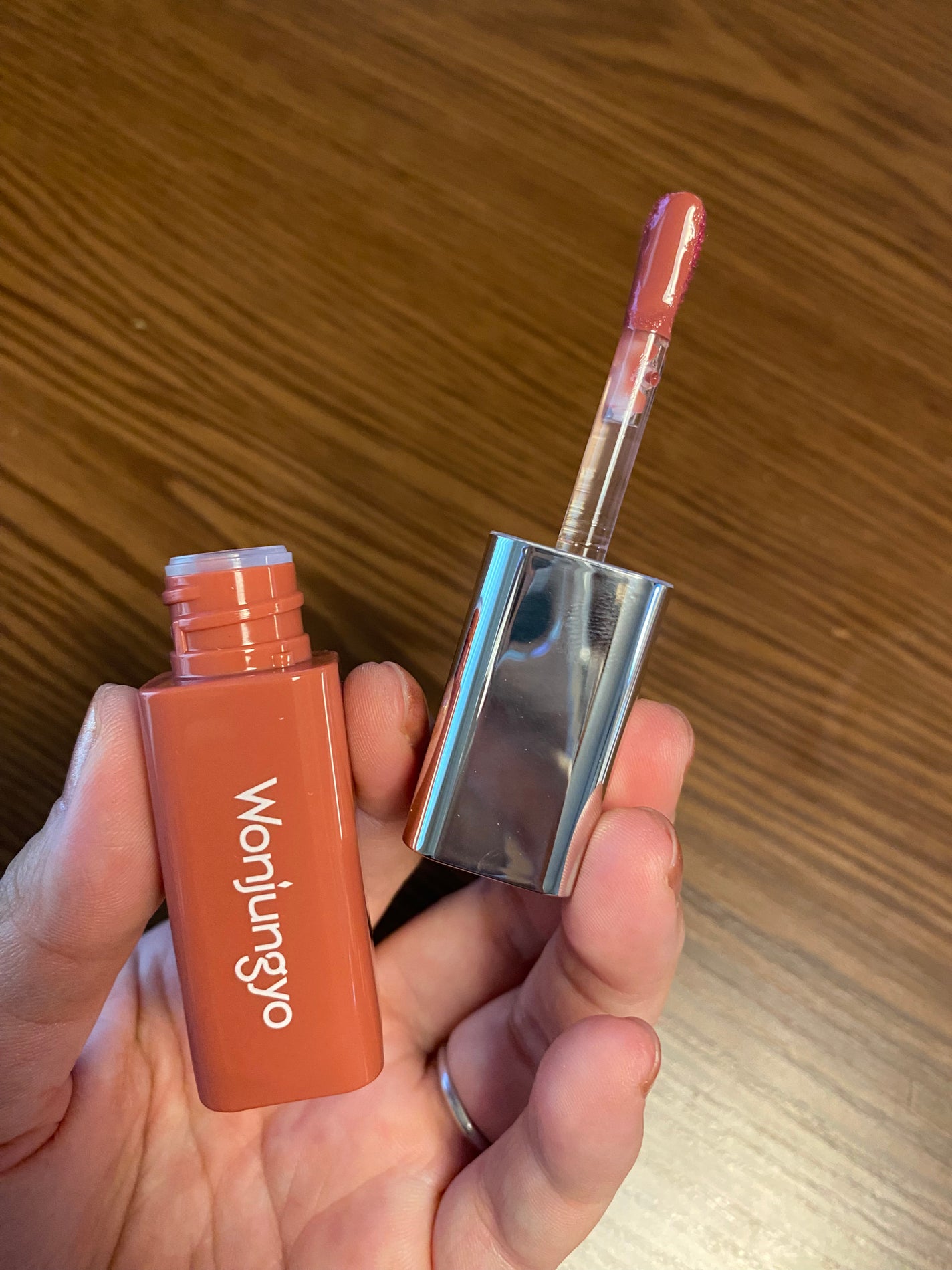 ウォンジョンヨ モイストリッププライマー /Wonjungyo/リップオイルを使ったクチコミ(3枚目)