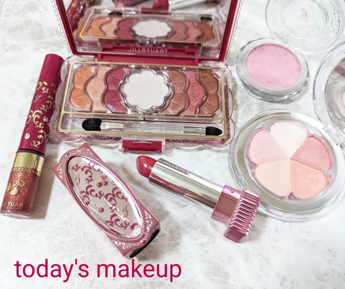 ルージュ リップジュエル ジェミーサテン 109 cherry rum fizz ＜ミッドナイトチェリー＞（限定色）/JILL STUART/口紅を使ったクチコミ（1枚目）