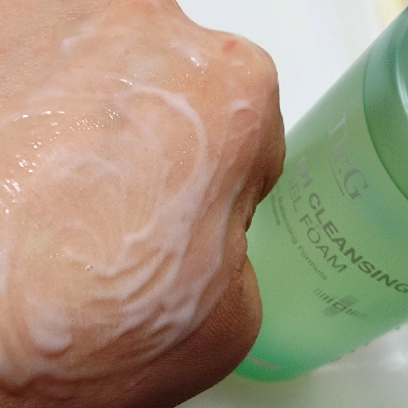 弱酸性クレンジングジェルフォーム/Dr.G/洗顔フォームを使ったクチコミ(4枚目)