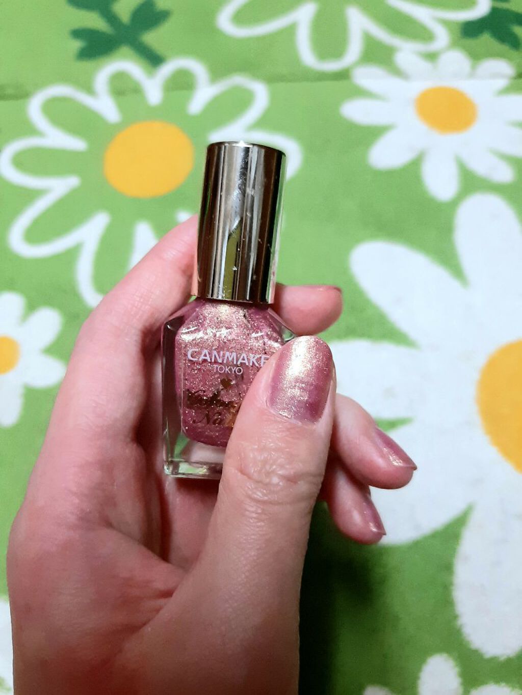 カラフルネイルズ/キャンメイク/マニキュアを使ったクチコミ(3枚目)