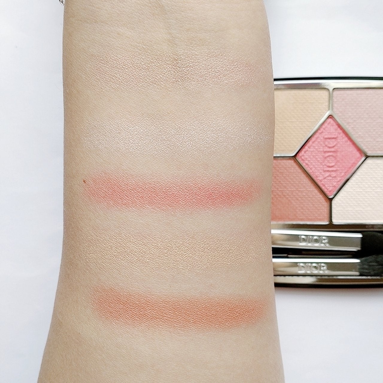 【旧】ディオールショウ サンク クルール (スプリング コレクション 2024 限定品)/Dior/アイシャドウを使ったクチコミ(7枚目)