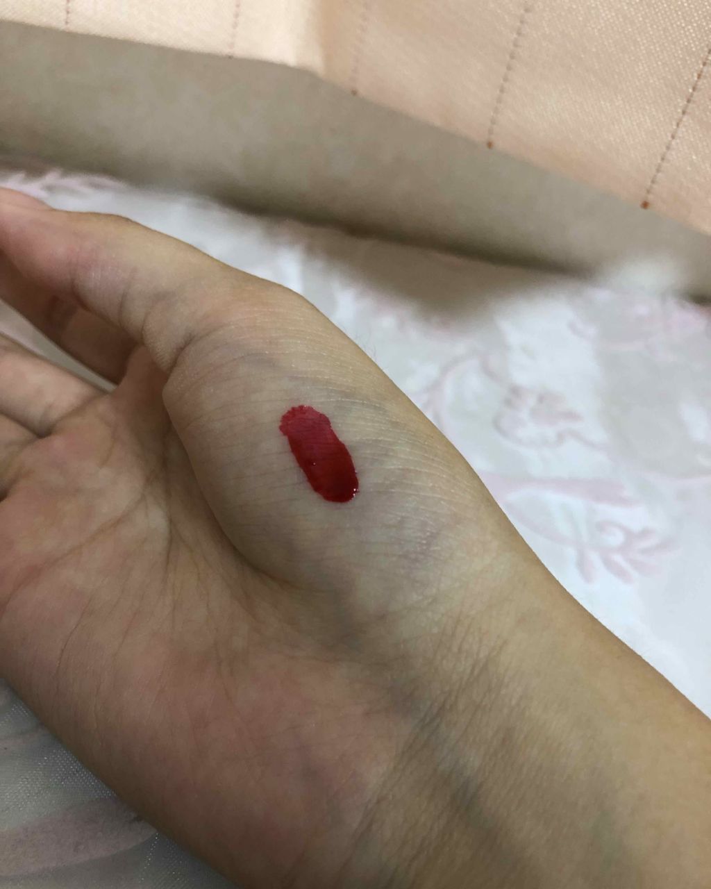 ハートウィンドウリップティントオイルタイプ/VAVI MELLO/リップグロスを使ったクチコミ(3枚目)