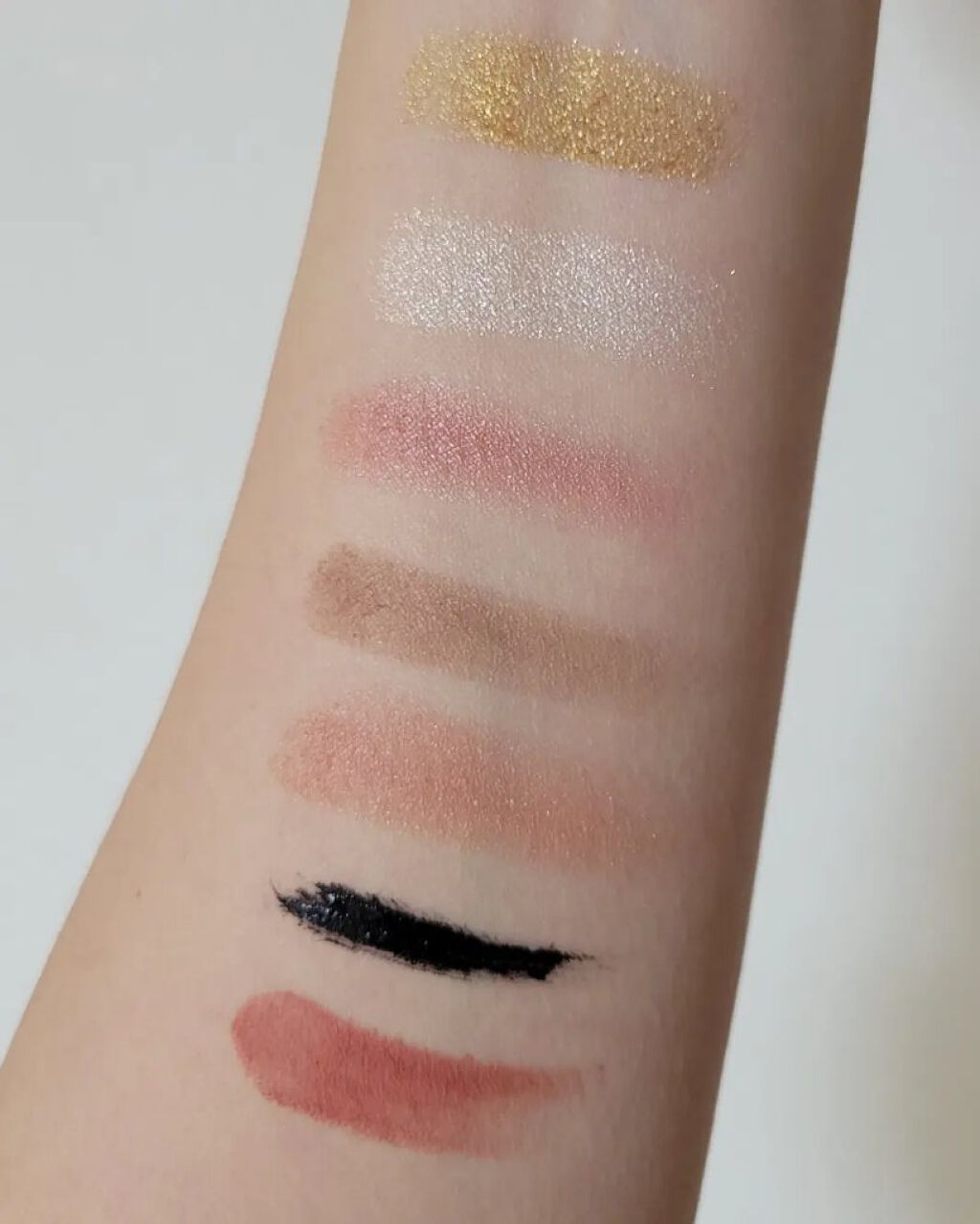 ラッシュニスタ N NT01 ブラック (NYCxTYOコレクション)/MAYBELLINE NEW YORK/マスカラを使ったクチコミ（3枚目）