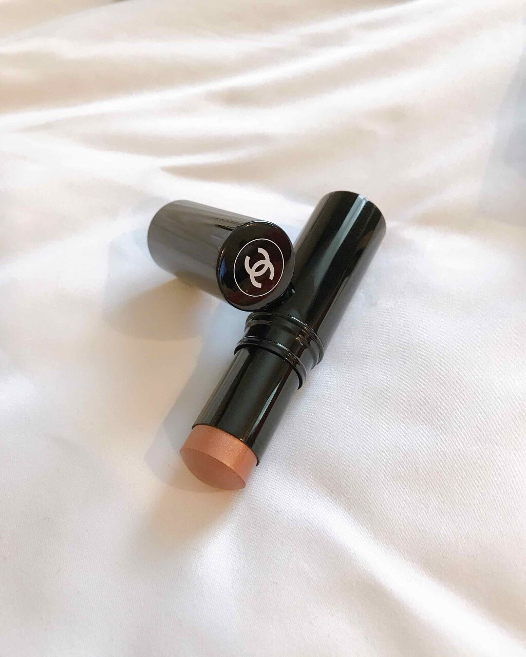 cosmelog on LIPS 「シャネルの名品に限定色が❣️😍ボームエサンシエルゴールデンライ..」(1枚目)