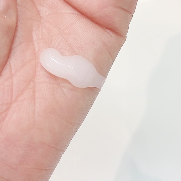 パフュームノンウォッシュヘアパック 05 フルブルーム/JUL7ME/ヘアトリートメントを使ったクチコミ（3枚目）