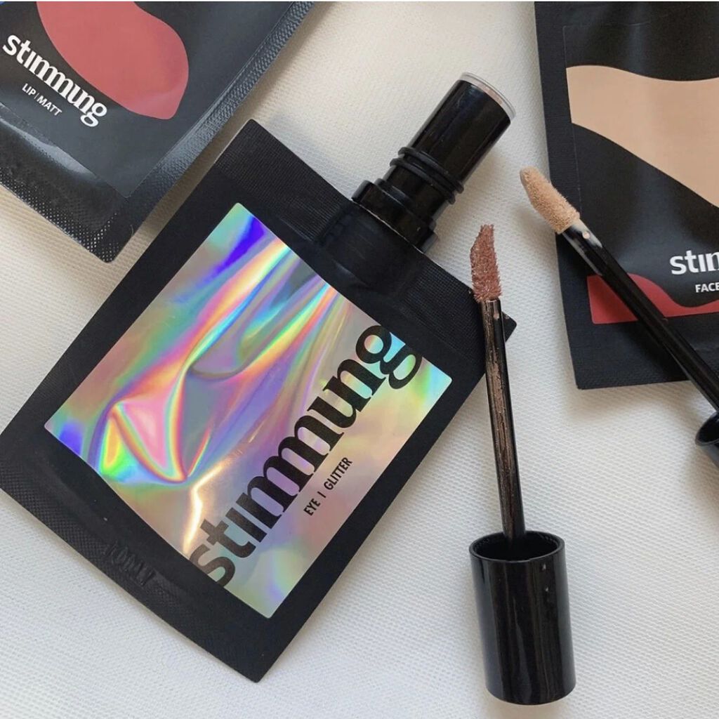 リキッド アイ グリッター/stimmung/グリッターを使ったクチコミ（2枚目）