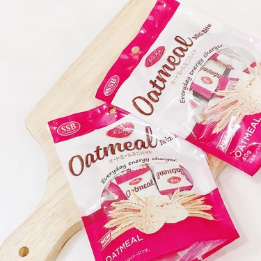 RICHY Oatmeal Mini-Biteのクチコミ「オートミールミニバイト

食べてみました〜😍💗

オートミールミニバイト、めちゃくちゃ美味しい.....」（2枚目）