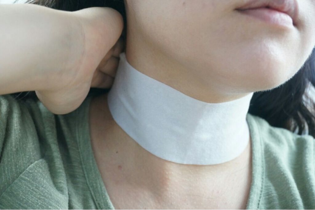 ベラ アルティメットエージ ネッククリーム/VELLA/フェイスクリームを使ったクチコミ(4枚目)