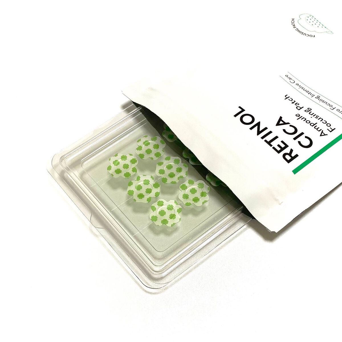 レチノール シカ フォーカシングパッチ/innisfree/にきびパッチを使ったクチコミ(2枚目)