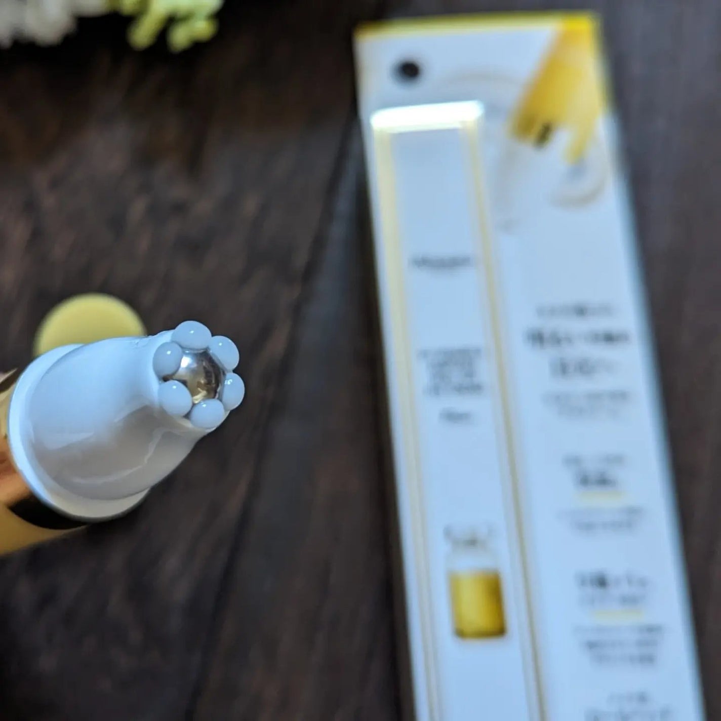 V9ビタミンアンプルロールオンアイクリームクリア/JMsolution/アイケア・アイクリームを使ったクチコミ(2枚目)