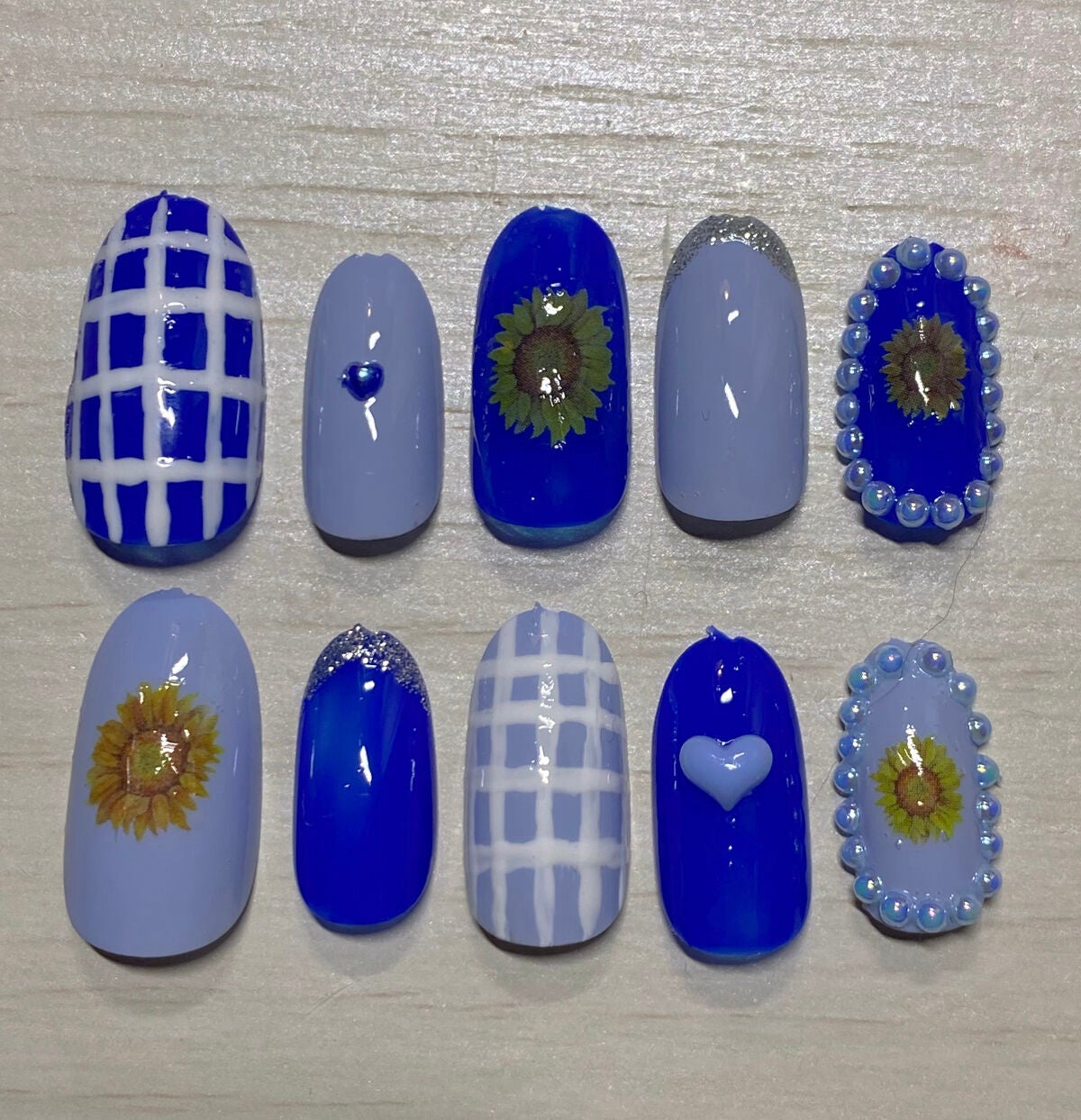 しずくネイルシール/キャンドゥ/ネイルシールを使ったクチコミ(2枚目)