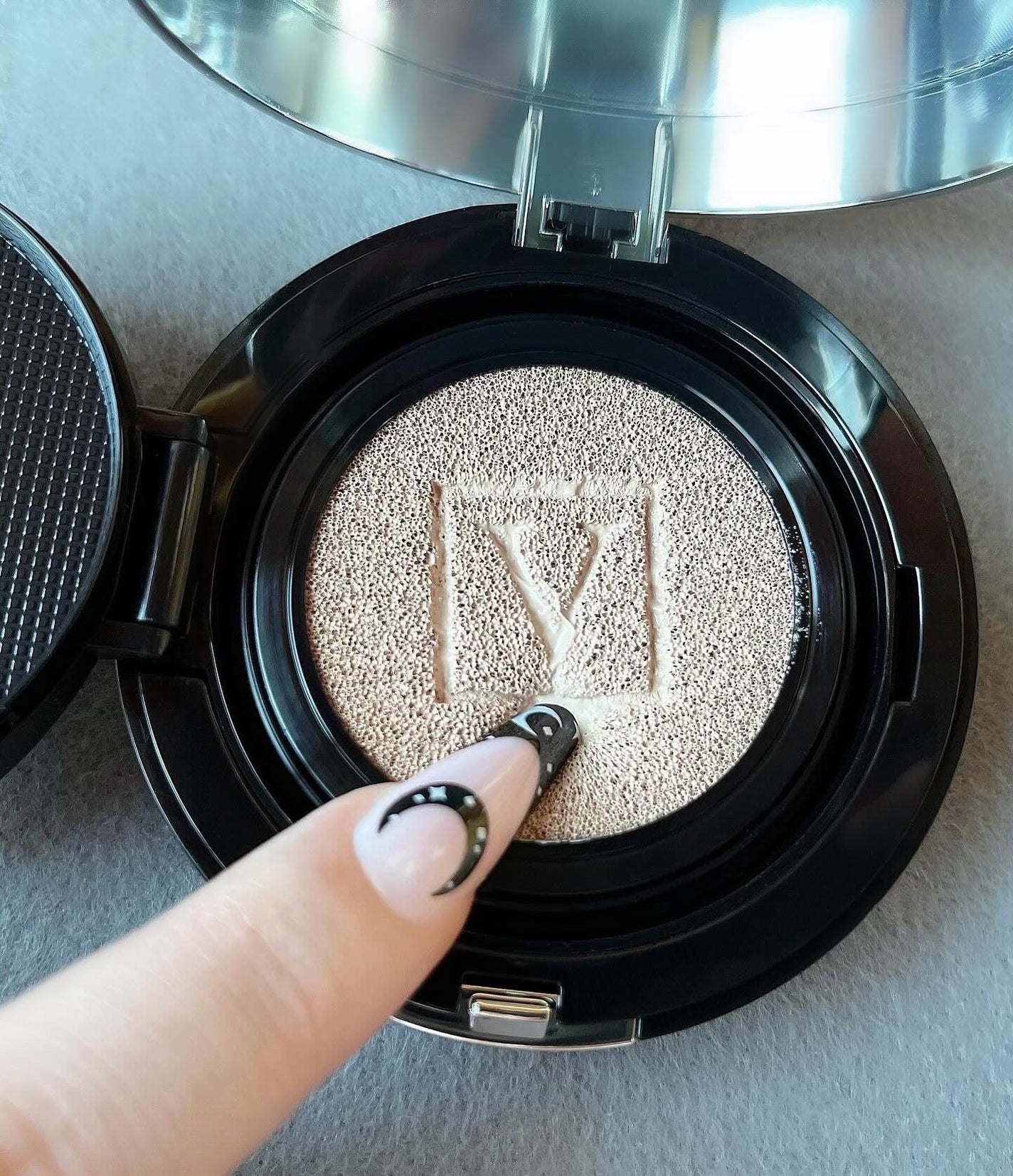 スキンソリューションスタークッション/FAU/クッションファンデーションを使ったクチコミ(8枚目)