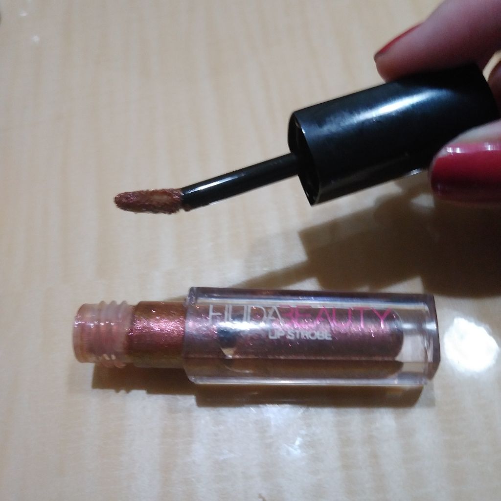 DEMI MATTE CREAM LIPSTICK/Huda Beauty/口紅を使ったクチコミ（3枚目）