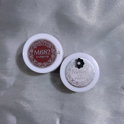 なかやまちえこ on LIPS 「Bordeaux.⠀⠀@yakko928ちゃん⠀ボルドーにアイ..」(2枚目)