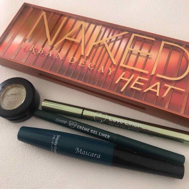 アーバンディケイ NAKED HEATのクチコミ「大好きなURBAN DECAY NAKED HEAT💓
ネイキッドは楽天で購入出来ます👍

こ.....」（3枚目）