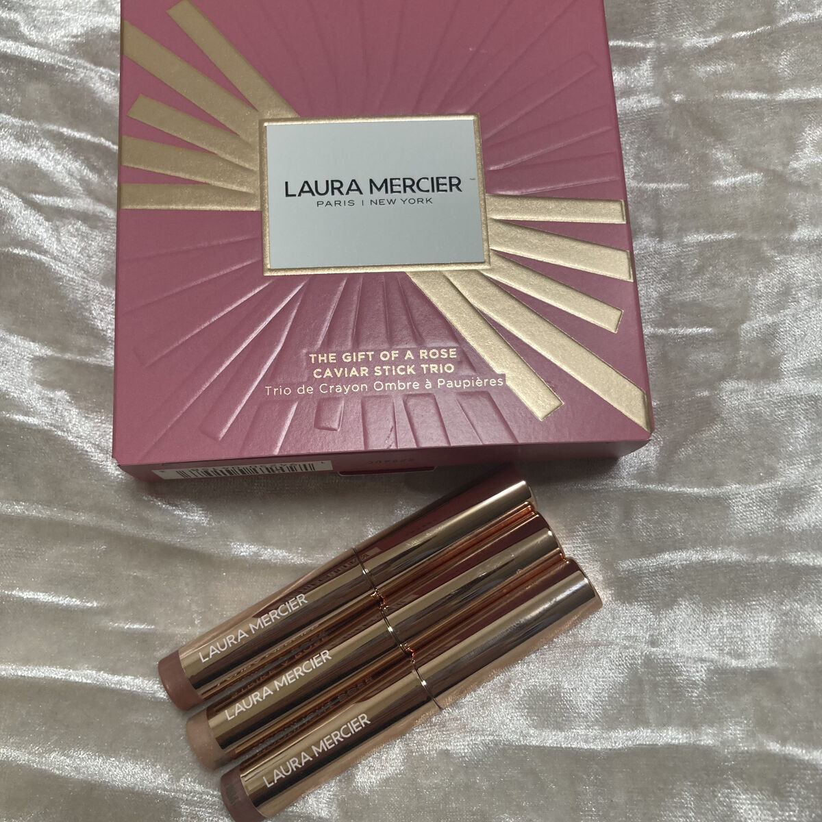 ザ ギフト オブ ア ローズ キャビアスティック トリオ/ローラ メルシエ/メイクアップキットを使ったクチコミ（1枚目）