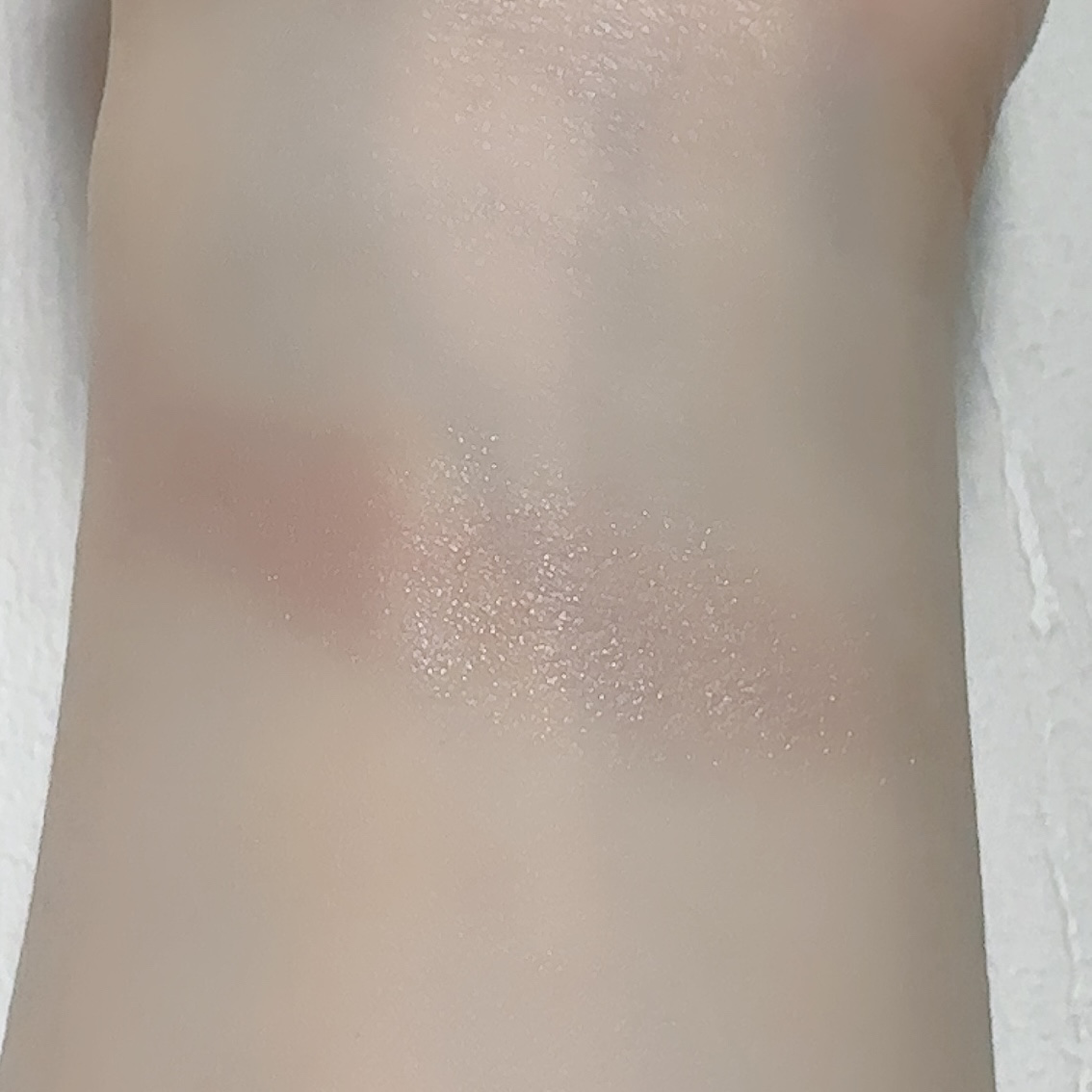 アディクション ザ アイシャドウ パール 013P Material Girl/ADDICTION/単色アイシャドウを使ったクチコミ（2枚目）