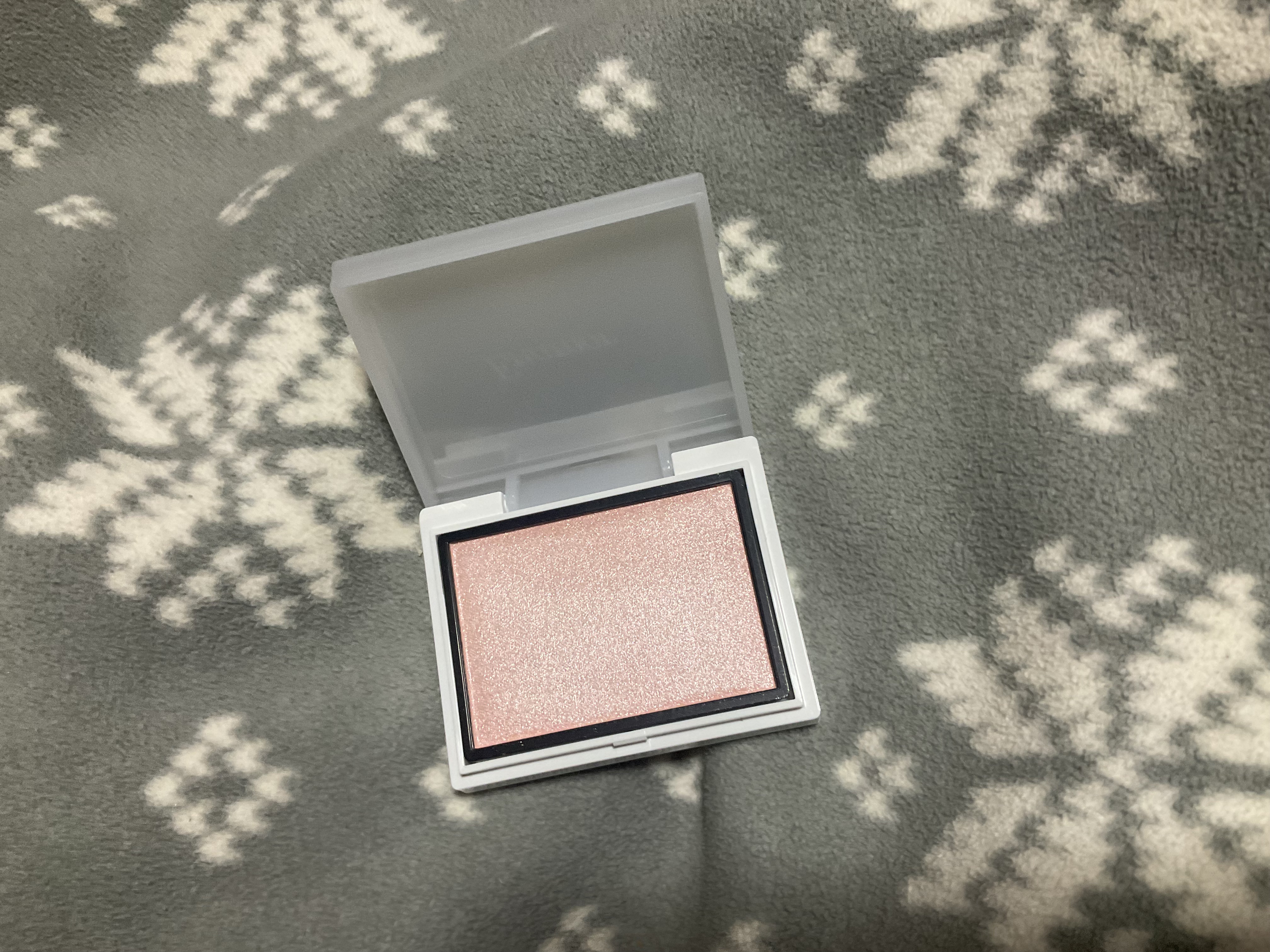 Enamor ジュエリーグロウハイライター/Enamor/パウダーハイライトを使ったクチコミ（1枚目）