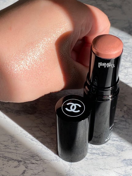 ボーム エサンシエル ドラジェ(限定)/CHANEL/スティックハイライトを使ったクチコミ(2枚目)