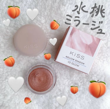 kiss

メロウシャドウ

GLOW
02 水桃ミラージュ🍑🩵

2024.04.08発売
Kissのアイシャドウです ꉂ👀
GLOWとMATTEの2種類で、私が購入したのはGLOWの02 水桃ミラージュ



◯GLOW type
···▸﻿塗れたようなツヤと立体感。微細パールのきらめき


◯MATTE type
···▸﻿ふんわり柔らか。湿度を感じるスチームマット


名前からしても透け感抜群で繊細なラメがかわいい！一度で高発色って感じではなくて重ね付けでグラデーションが楽しめる✨️とにかく透明感🤍つやつやになれる。涙袋につかうと◎

質感はクリームタイプで、硬すぎず柔らかすぎずで使いやすくておすすめです🌟






#kiss #kiss_アイシャドウ #メロウシャドウ  #透明感 #抜け感 #春色 #ピンク #🌸 #推せる春色コスメ紹介 #プチプラ #クリームアイシャドウ #単色_アイシャドウ #ラメ #水桃ミラージュ の画像 その0