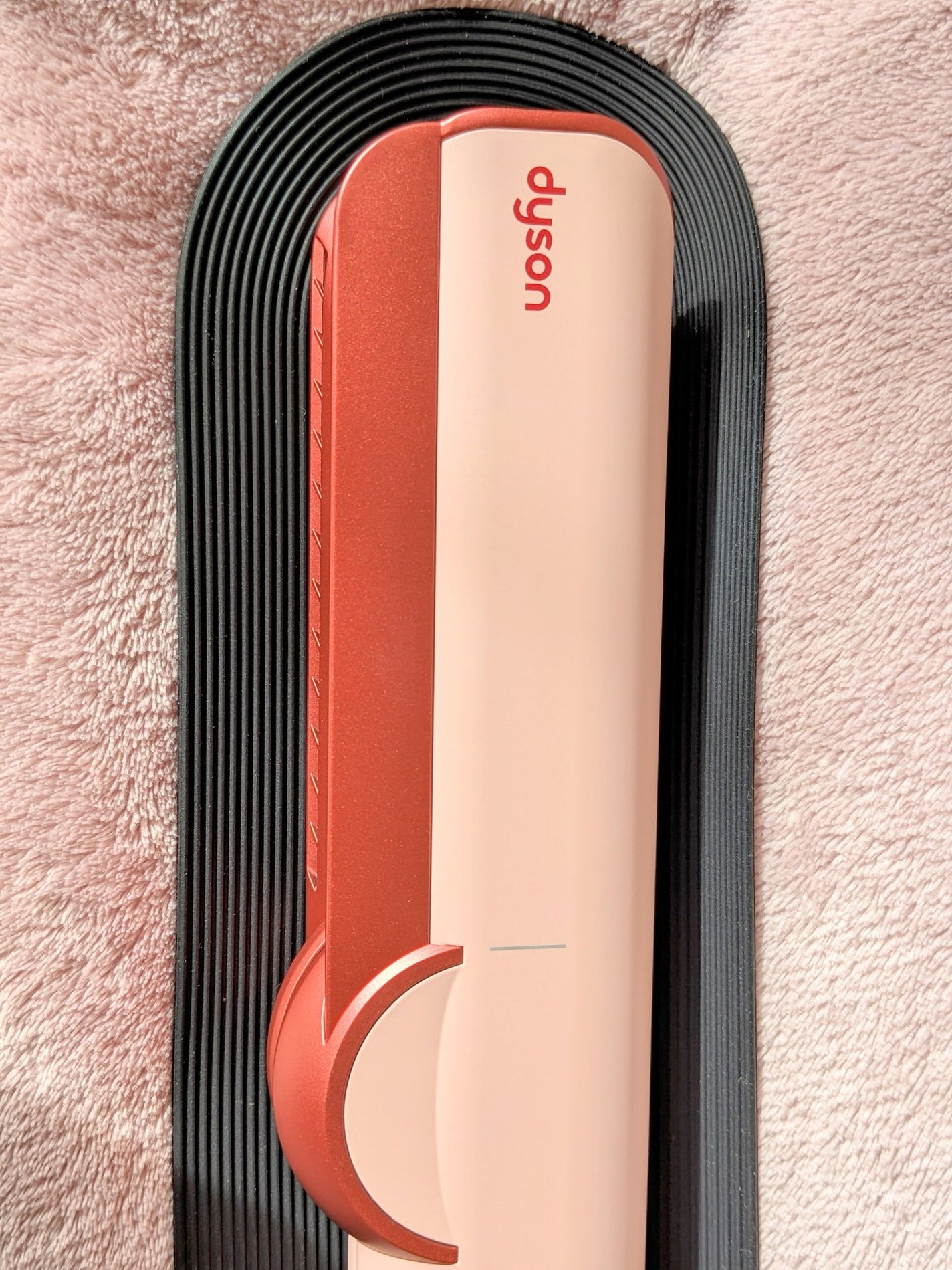 Dyson Airstrait™ストレイトナー/dyson/ドライヤーを使ったクチコミ(3枚目)